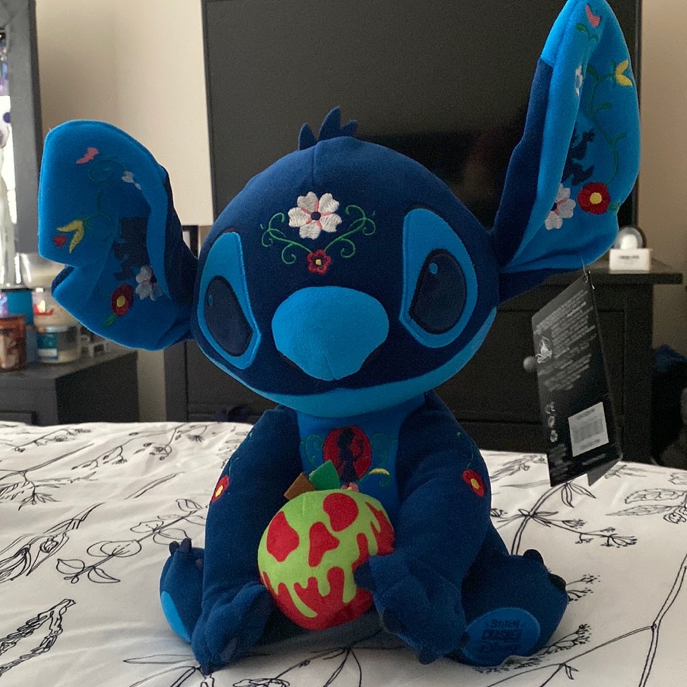 Stitch Crashes Snow White Plush